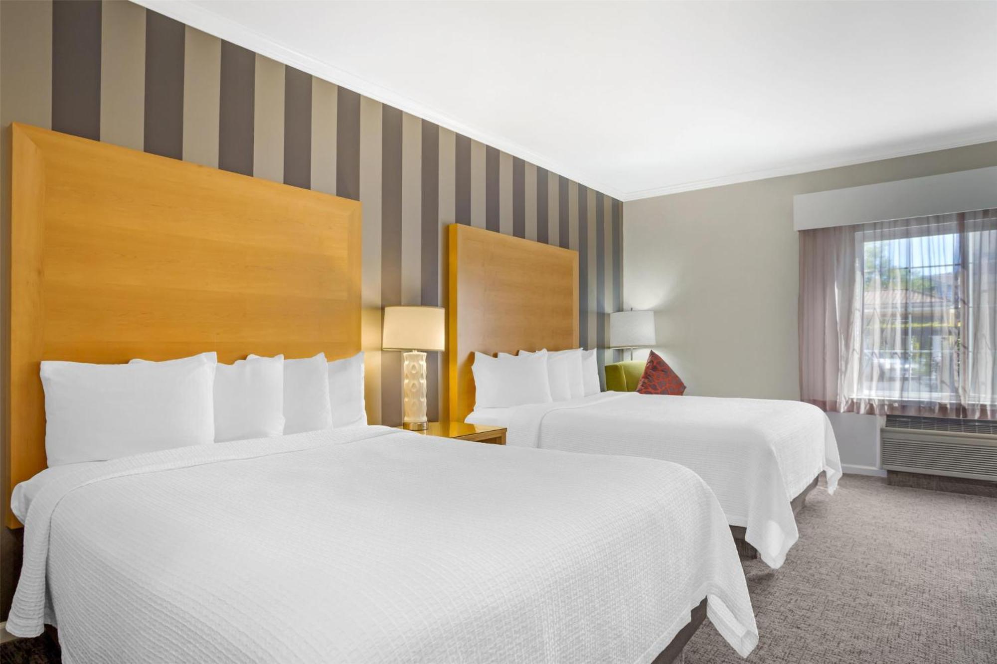 Best Western Plus Dixon Davis Extérieur photo